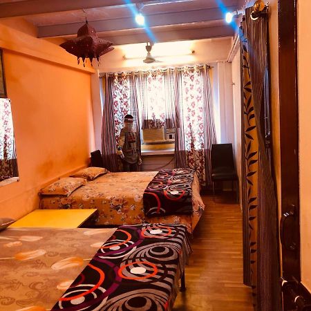 Golden Lodge Варанаси Экстерьер фото