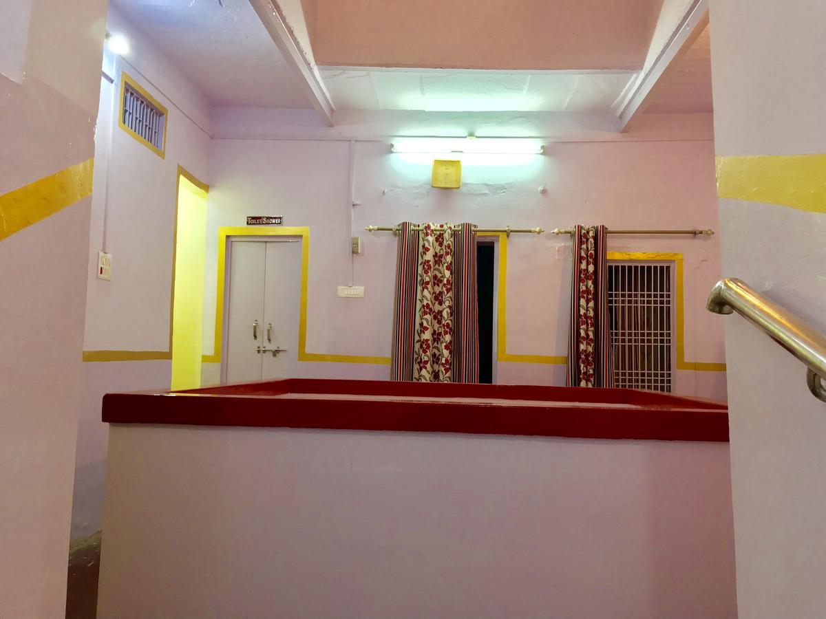 Golden Lodge Варанаси Экстерьер фото